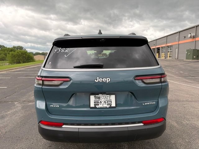 New 2026 Jeep Grand Cherokee L Limited w/ Luxury Tech Group II AWD/4WD image 4