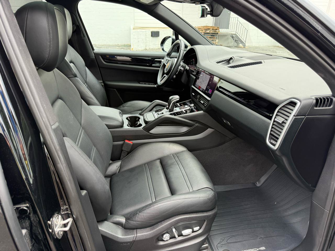 Used 2019 Porsche Cayenne E-Hybrid AWD/4WD image 20