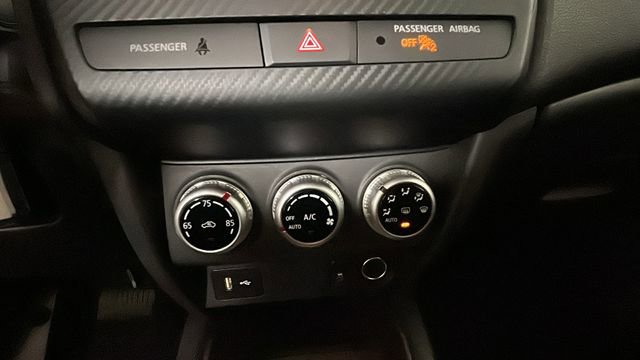 Used 2025 Mitsubishi Outlander Sport ES AWD/4WD image 23