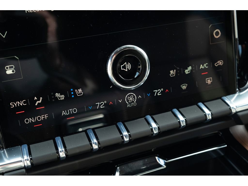 New 2026 GMC Yukon Denali w/ Sun & Power Step Package image 28