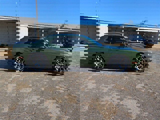 Used 2023 Dodge Challenger GT image 3