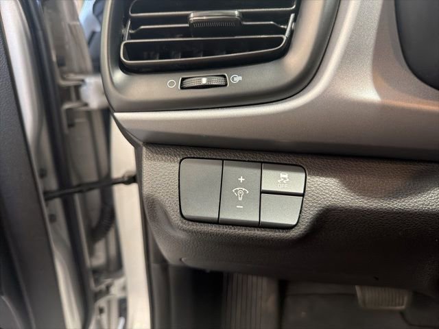 Used 2023 Kia Rio LX image 19