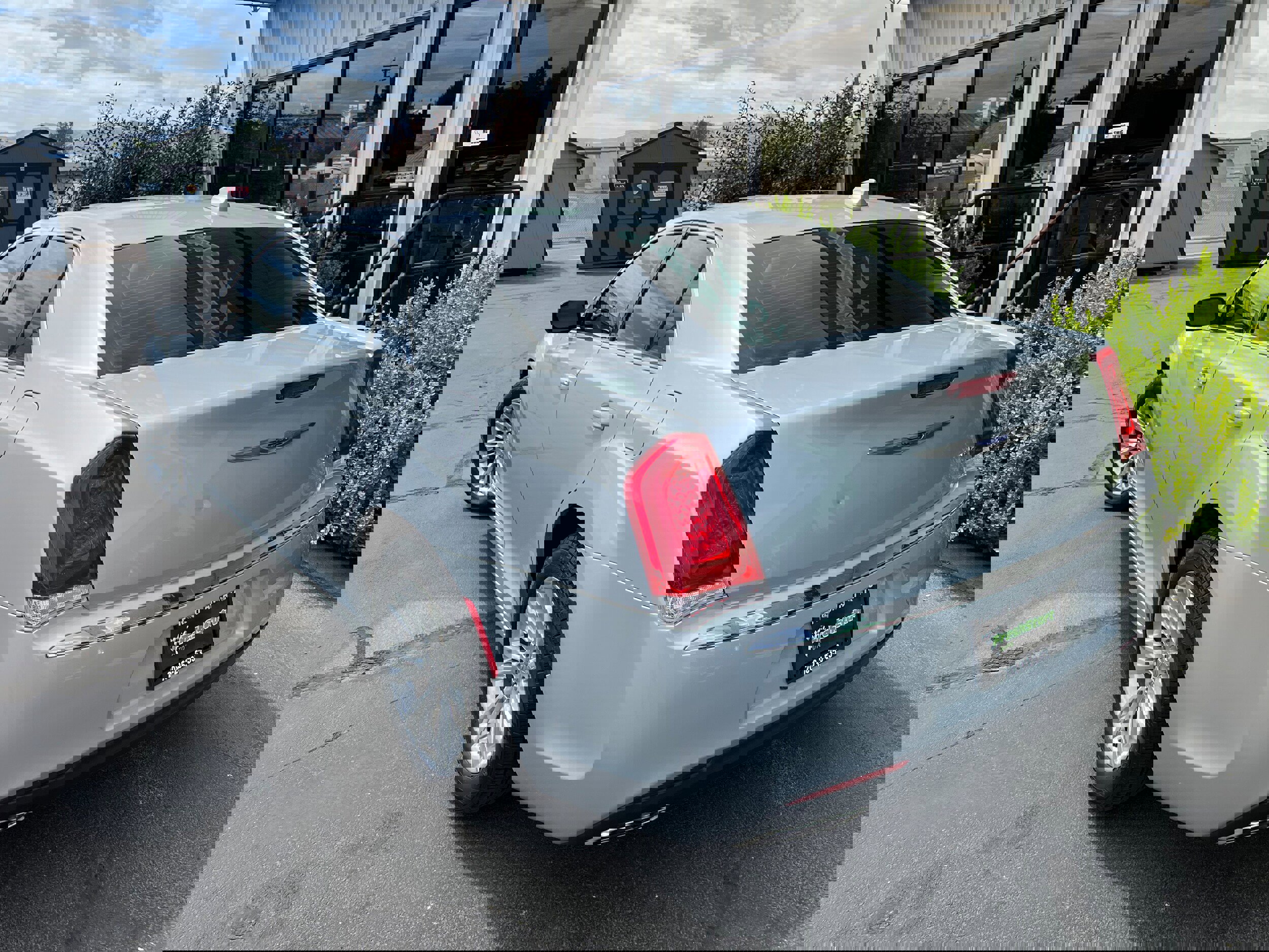 Used 2020 Chrysler 300 Touring L w/ Quick Order Package 2EF image 5