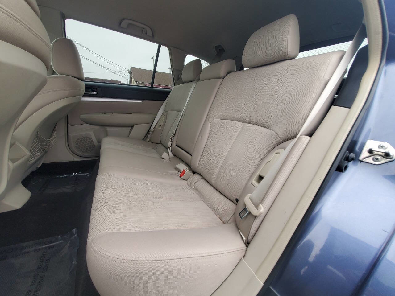 Used 2014 Subaru Outback 2.5i Premium AWD/4WD image 12