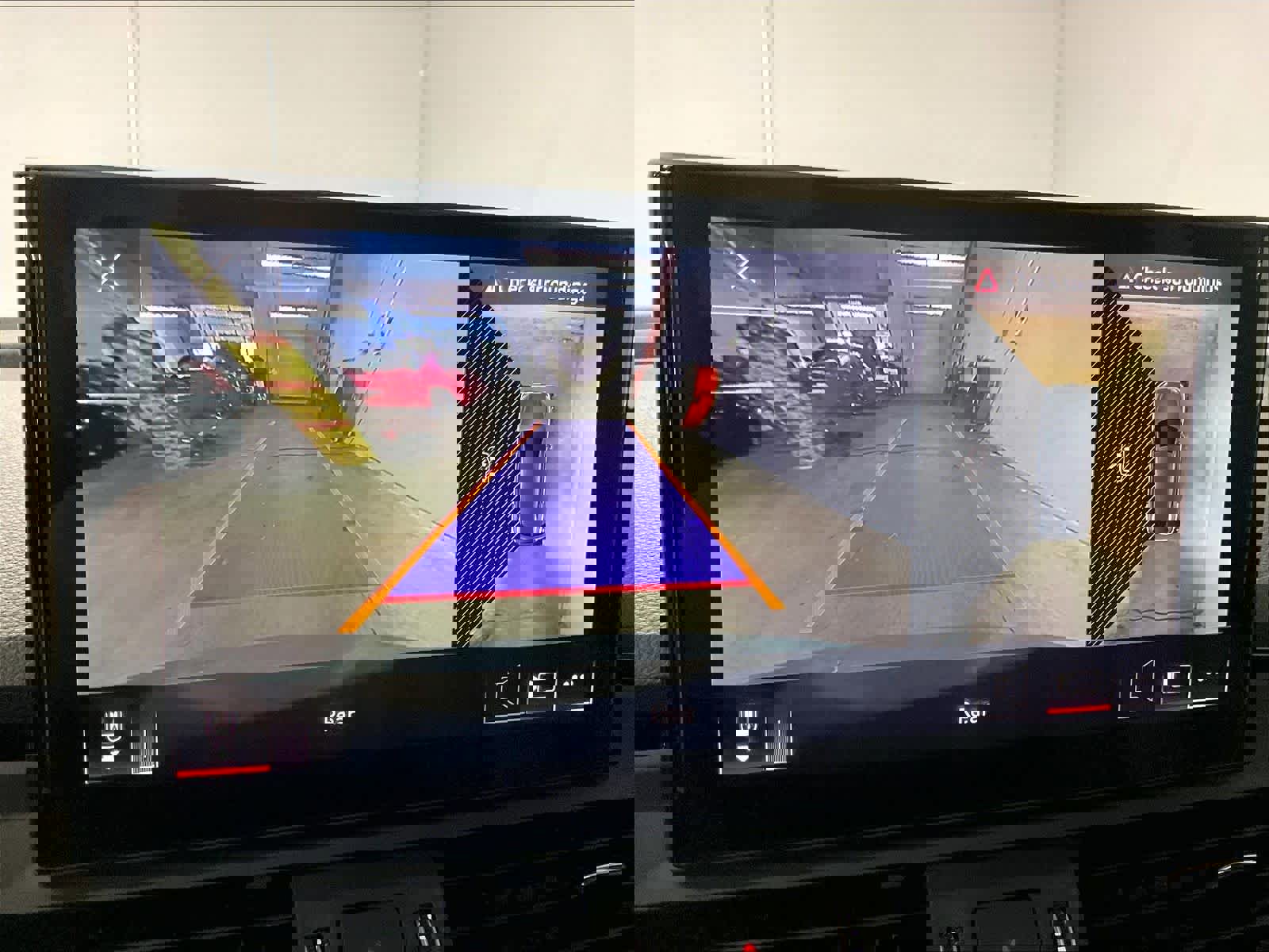 Certified 2023 Audi Q5 2.0T Premium Plus w/ Premium Plus Package image 19