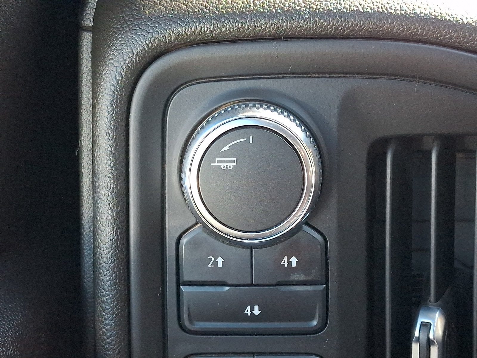 Used 2024 GMC Sierra 3500 Pro AWD/4WD image 26