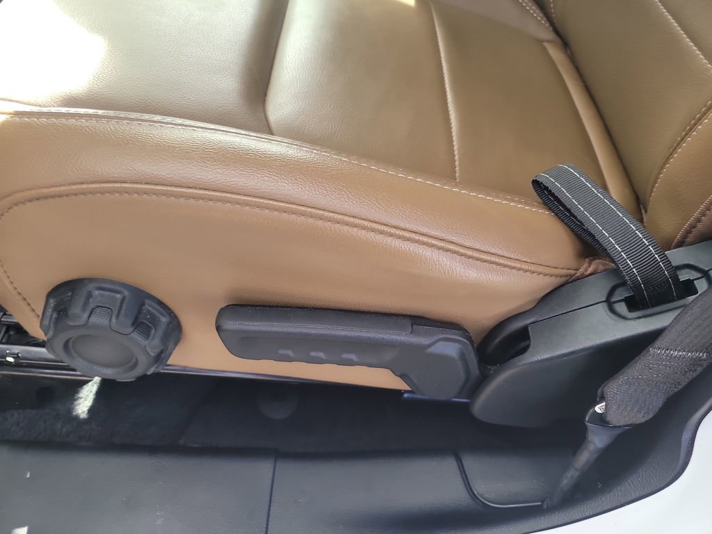 Used 2021 Jeep Wrangler Unlimited Sahara w/ Cold Weather Group image 19