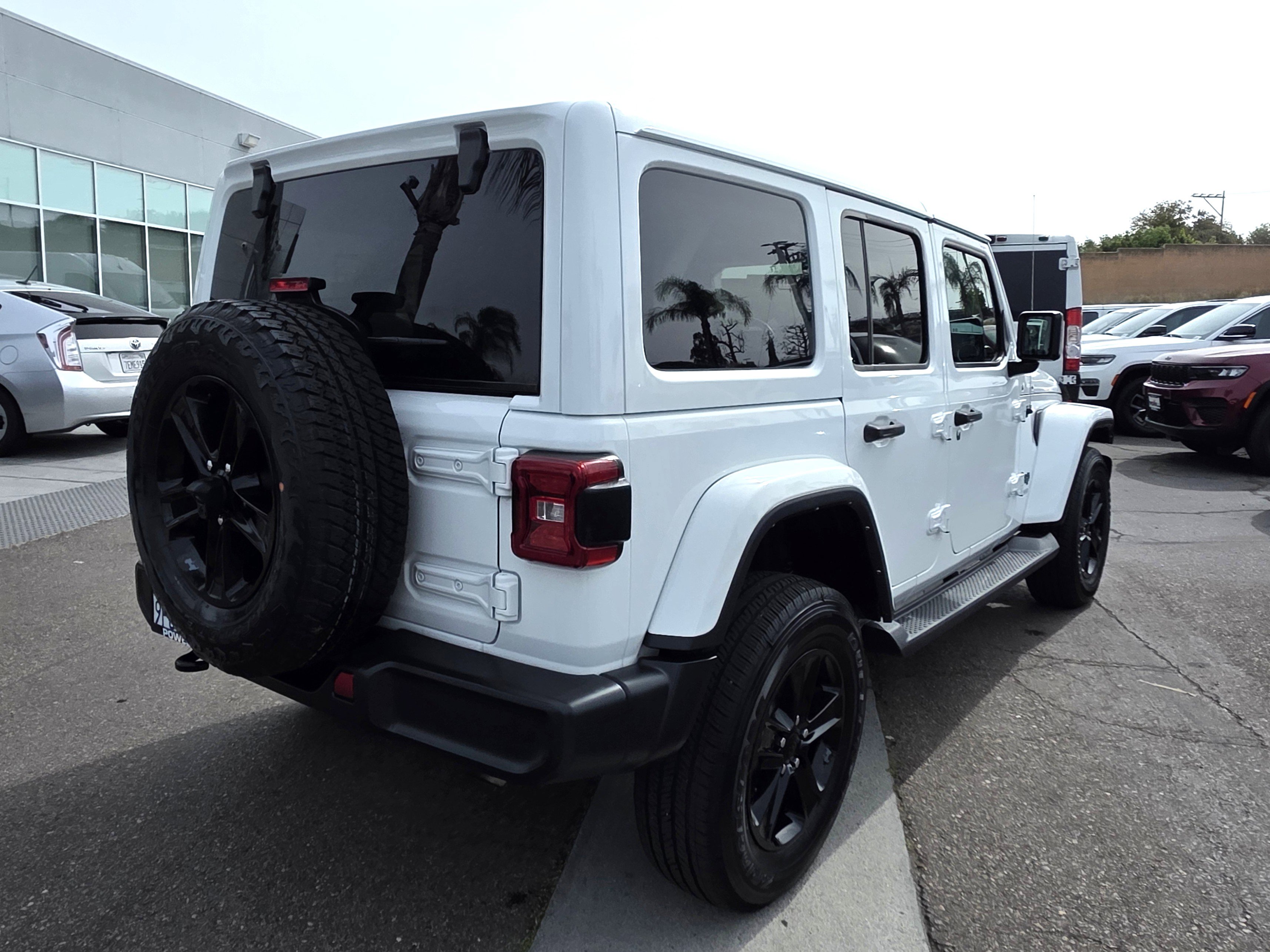 Certified 2021 Jeep Wrangler Unlimited Sahara image 5