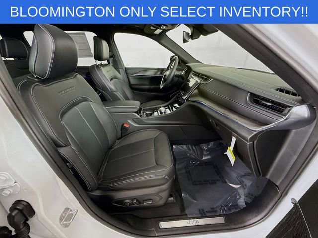 New 2025 Jeep Grand Cherokee L Overland w/ Trailer Tow Package image 30