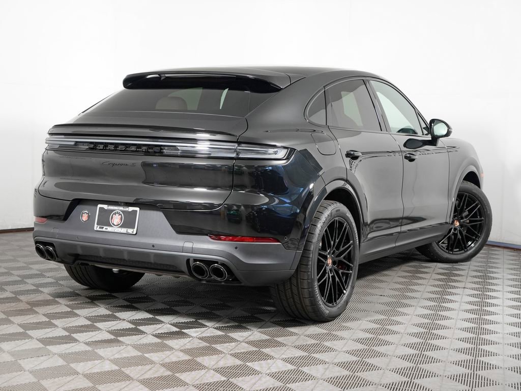 Used 2026 Porsche Cayenne S AWD/4WD image 7