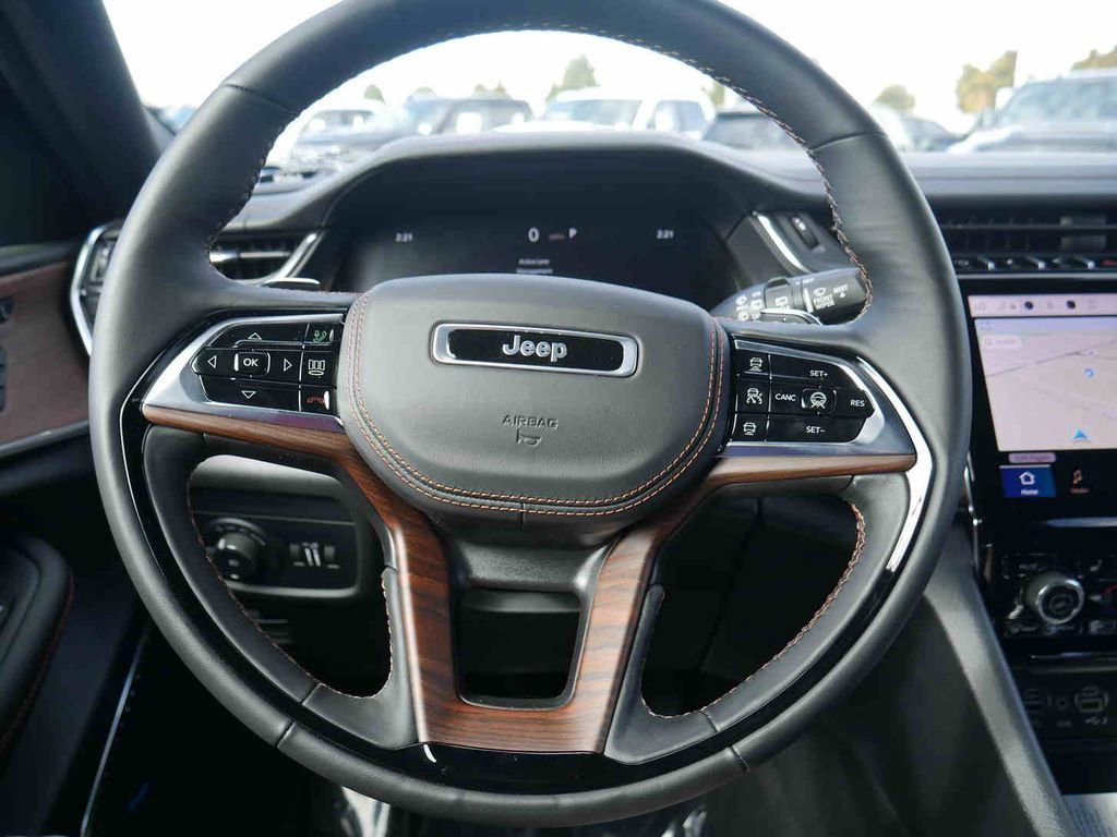 New 2025 Jeep Grand Cherokee Summit w/ Adv Protech Group IV image 37