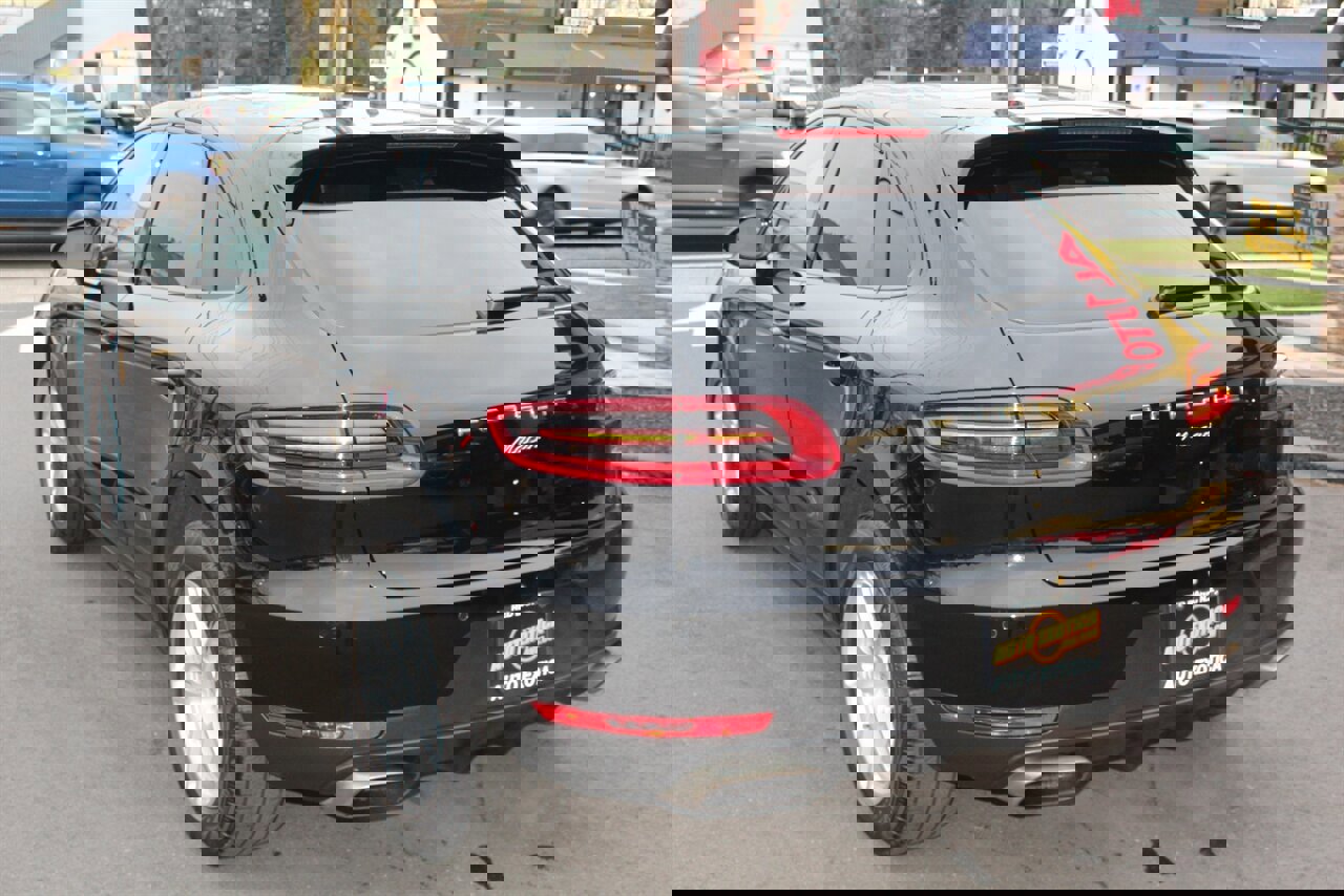 Used 2018 Porsche Macan image 2