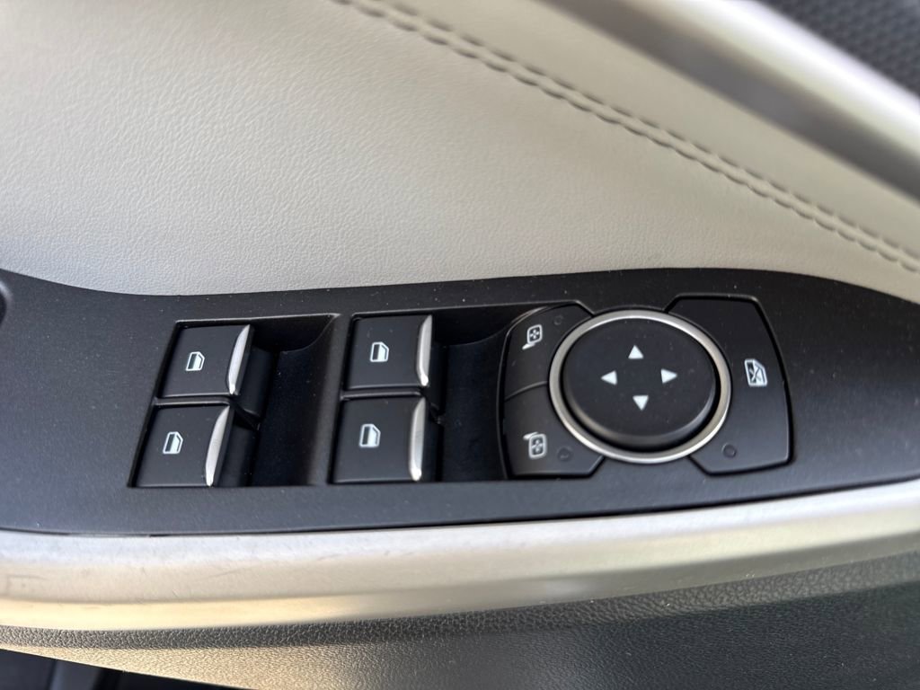 Used 2021 Ford Explorer XLT w/ Equipment Group 202A image 15