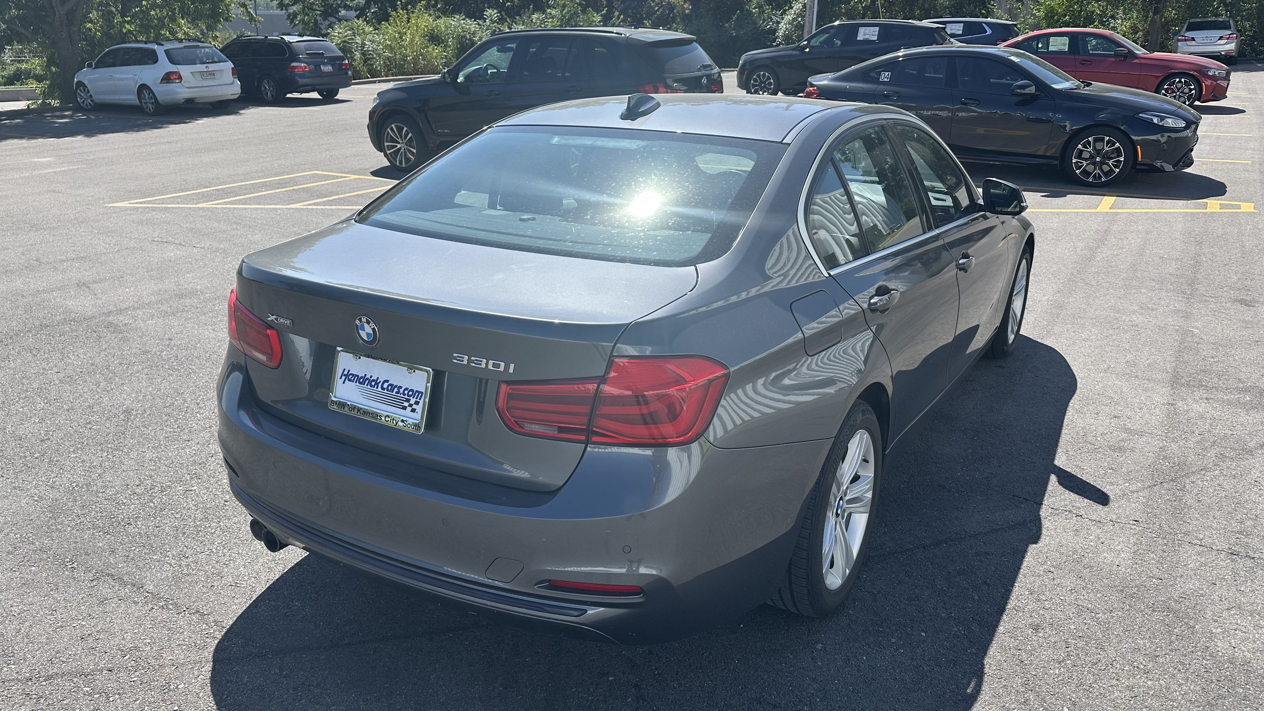 Used 2018 BMW 330i xDrive Sedan w/ Convenience Package AWD/4WD image 10