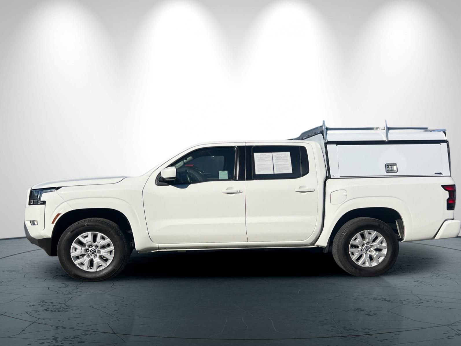 Used 2024 Nissan Frontier SV w/ SV Convenience Package image 7