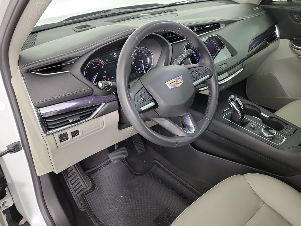 Used 2023 Cadillac XT4 Luxury w/ Driver Awareness Package FWD image 17