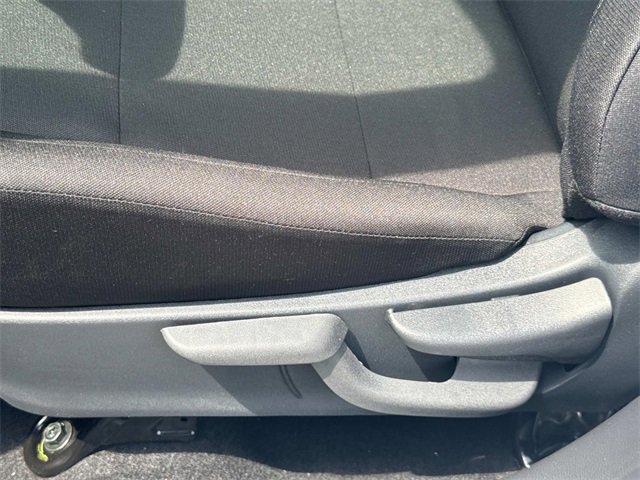 New 2025 Nissan Kicks Play S image 21