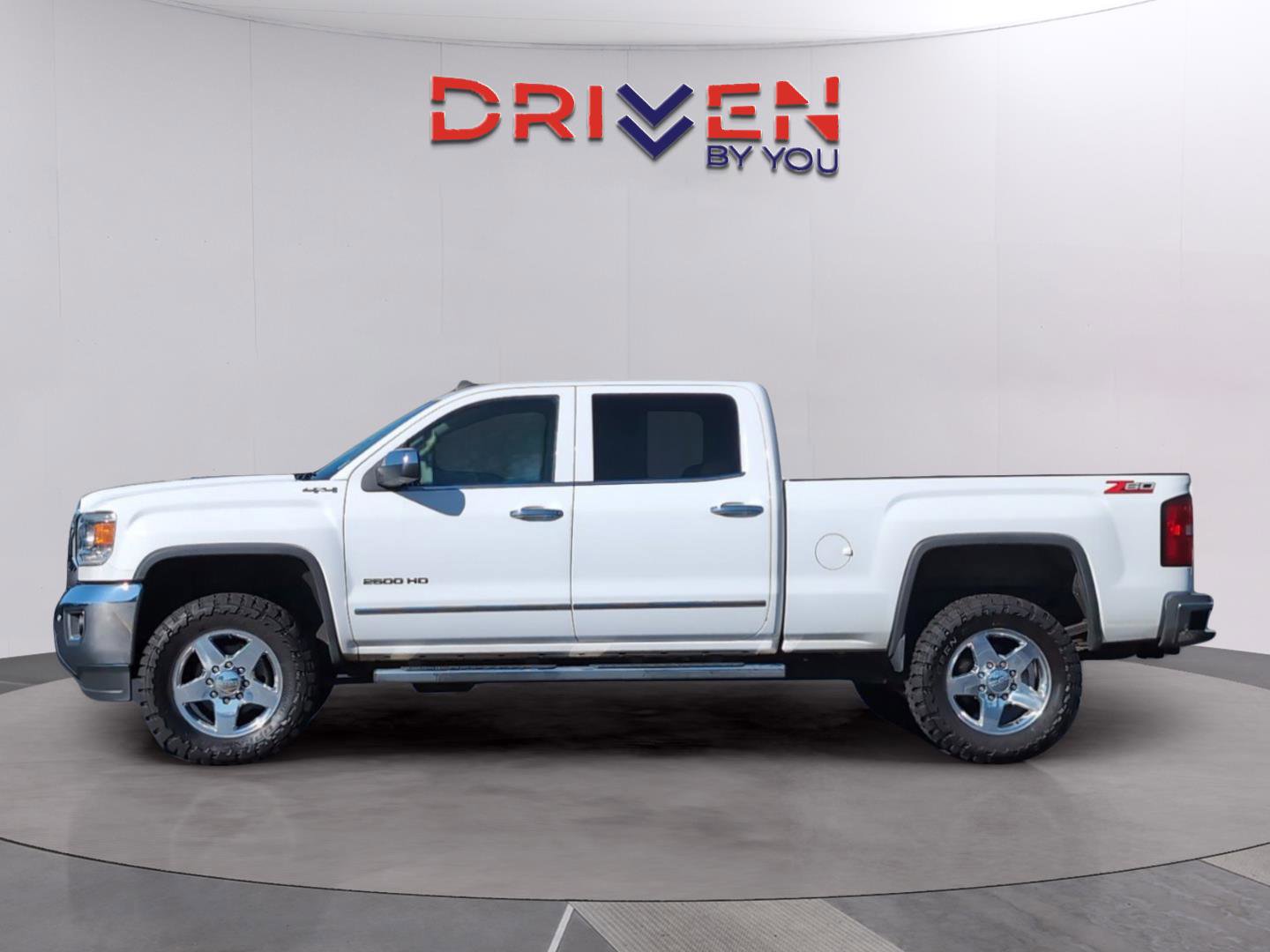 Used 2015 GMC Sierra 2500 SLT AWD/4WD image 2