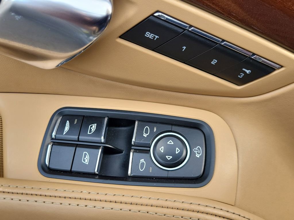 Used 2014 Porsche 911 Carrera 4S image 11