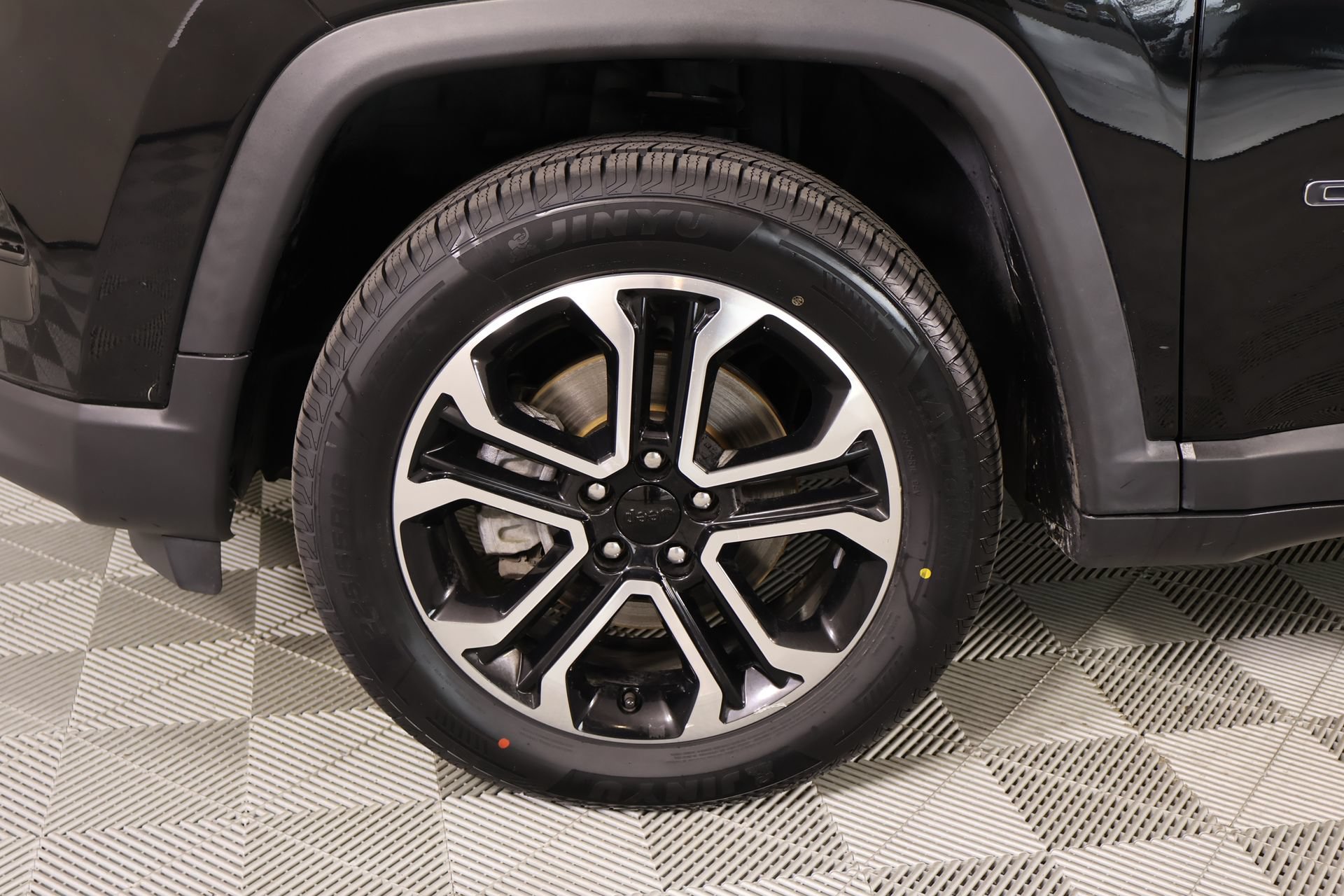 Used 2022 Jeep Compass Limited AWD/4WD image 17