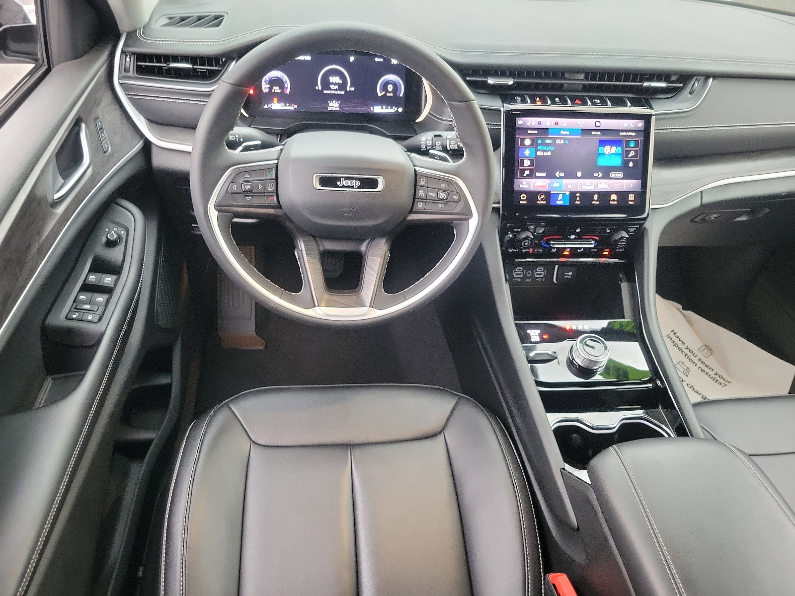 Certified 2023 Jeep Grand Cherokee Limited AWD/4WD image 11