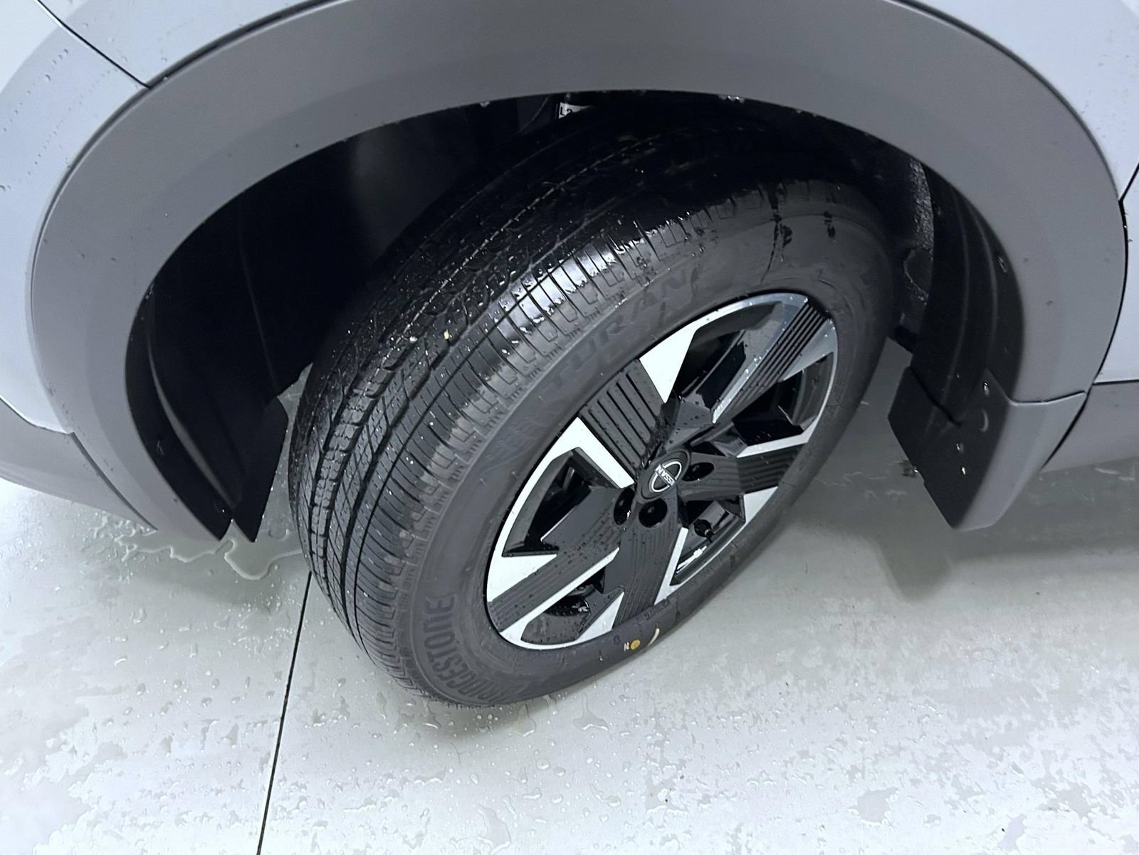 New 2027 Nissan Kicks SV AWD/4WD image 23