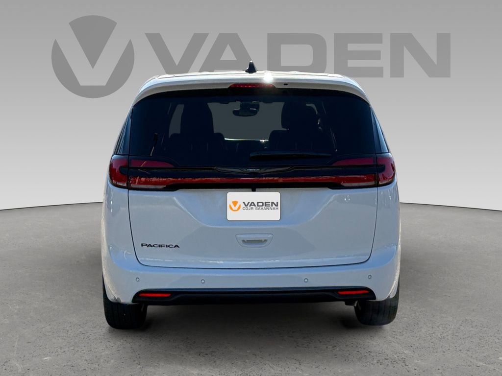 New 2026 Chrysler Pacifica Select image 21