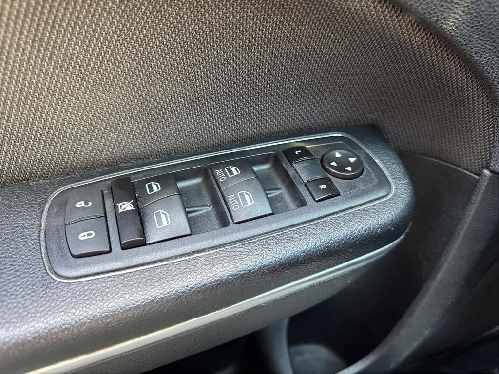 Used 2015 Dodge Charger SE w/ Sport Appearance Group RWD image 57