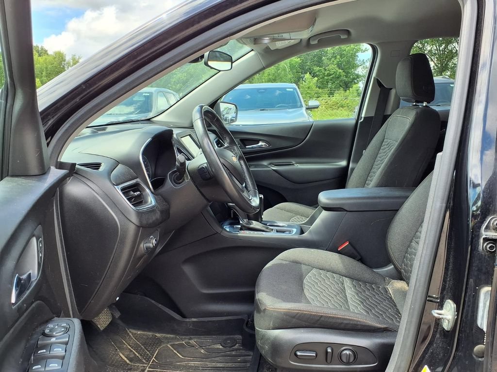 Used 2019 Chevrolet Equinox LT w/ Driver Convenience Package FWD image 13