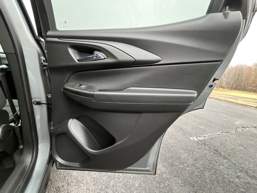 Used 2023 Chevrolet TrailBlazer LT w/ Convenience Package image 19
