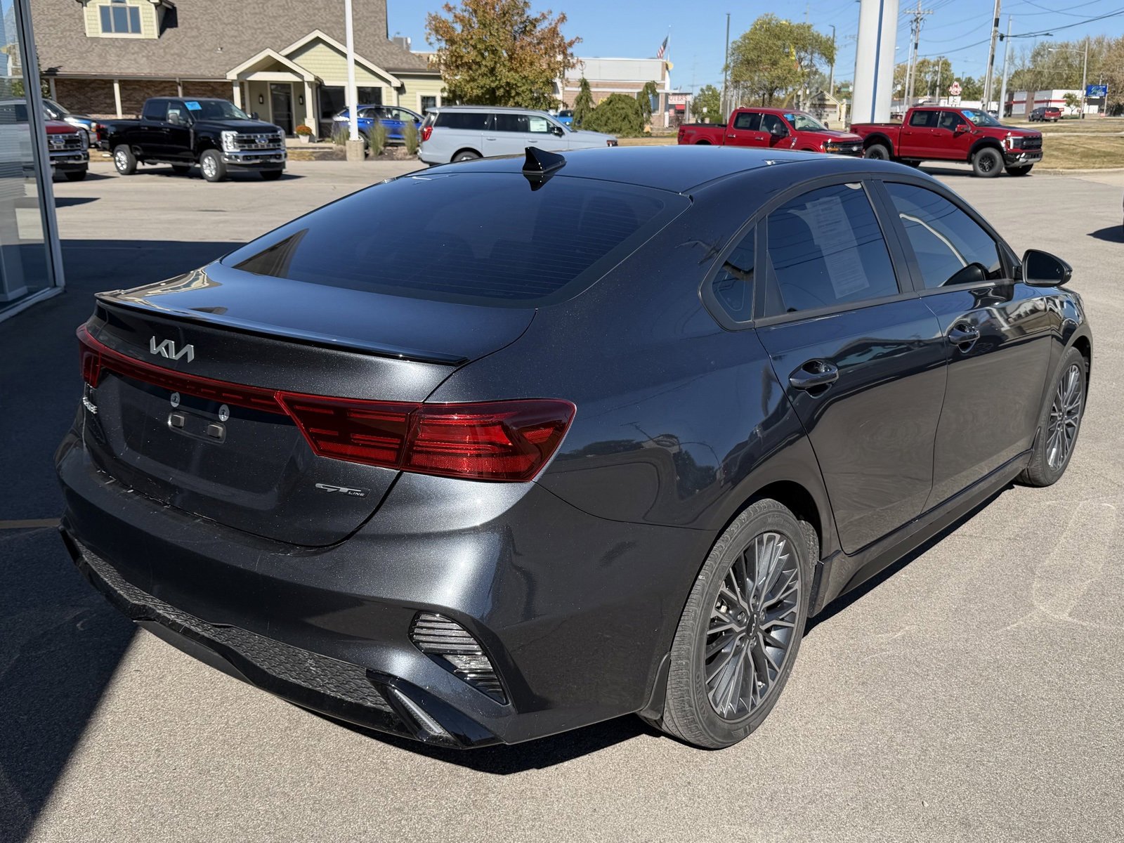 Used 2024 Kia Forte GT-Line w/ GT-Line Premium Package image 7
