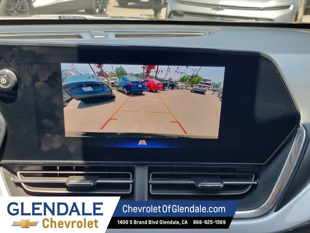 Certified 2025 Chevrolet Trax LT FWD image 27