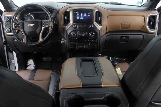 Used 2022 Chevrolet Silverado 2500 High Country w/ Z71 Off-Road Package image 12