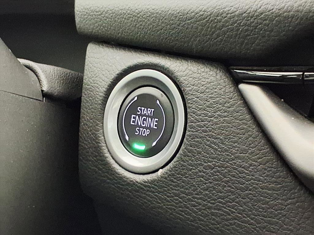 Certified 2024 Cadillac XT4 Premium Luxury image 23