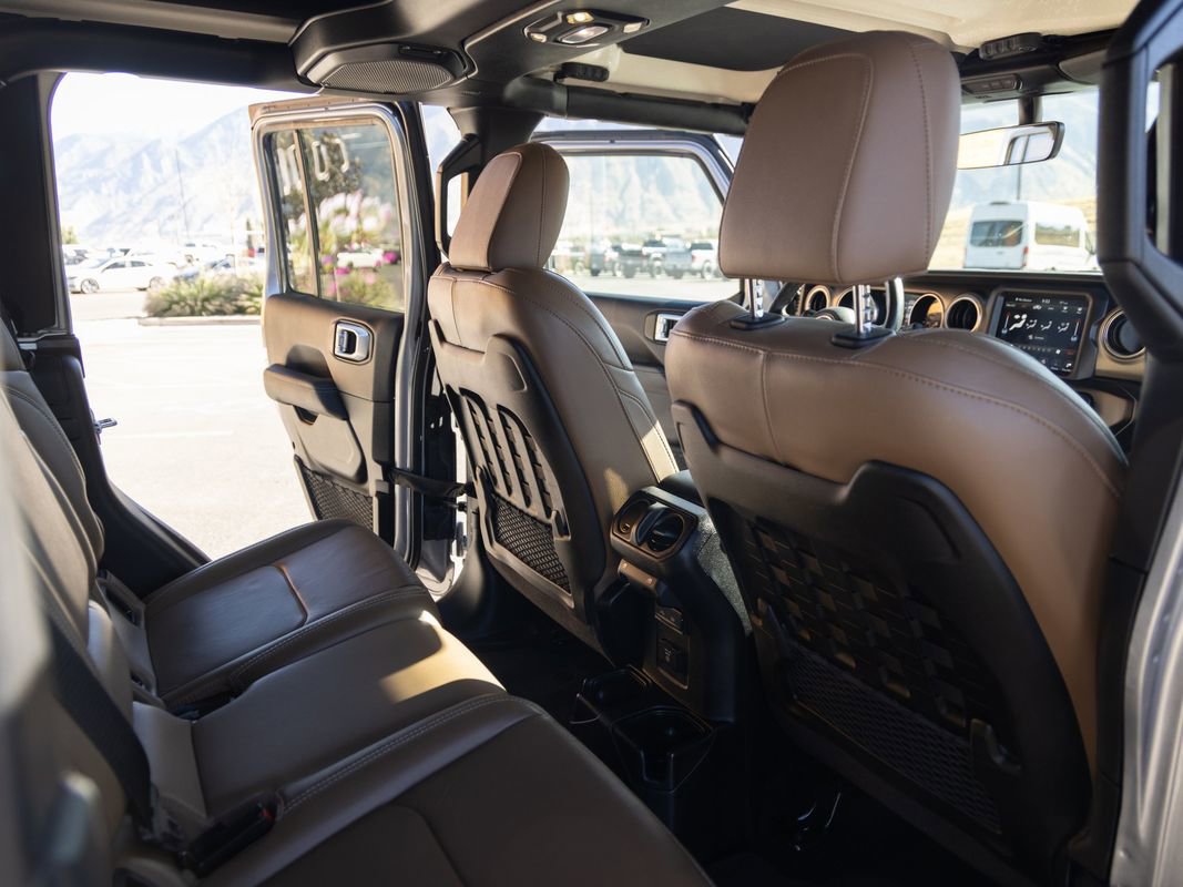 Used 2020 Jeep Gladiator Rubicon w/ Uconnect 4C Nav & Sound Group image 23