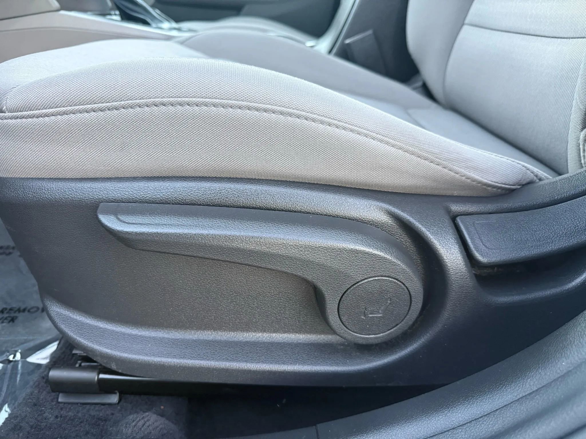 Used 2018 Hyundai Elantra SE w/ SE Connectivity Package 04 image 20