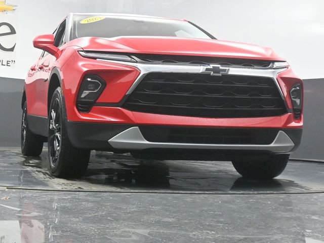 Used 2023 Chevrolet Blazer LT w/ Driver Confidence Package image 3