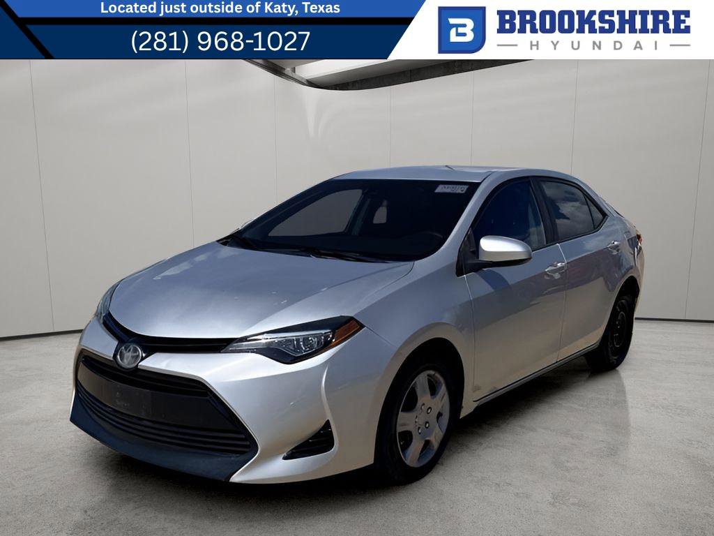 Used 2018 Toyota Corolla LE FWD image 1