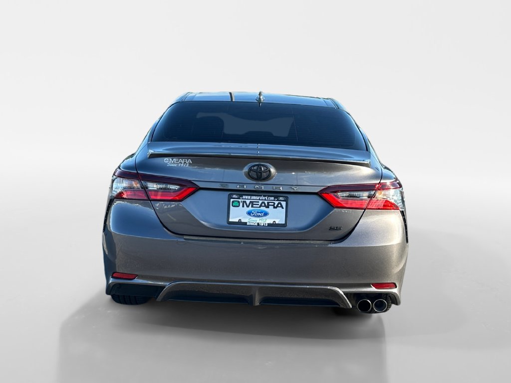Used 2023 Toyota Camry SE FWD image 4