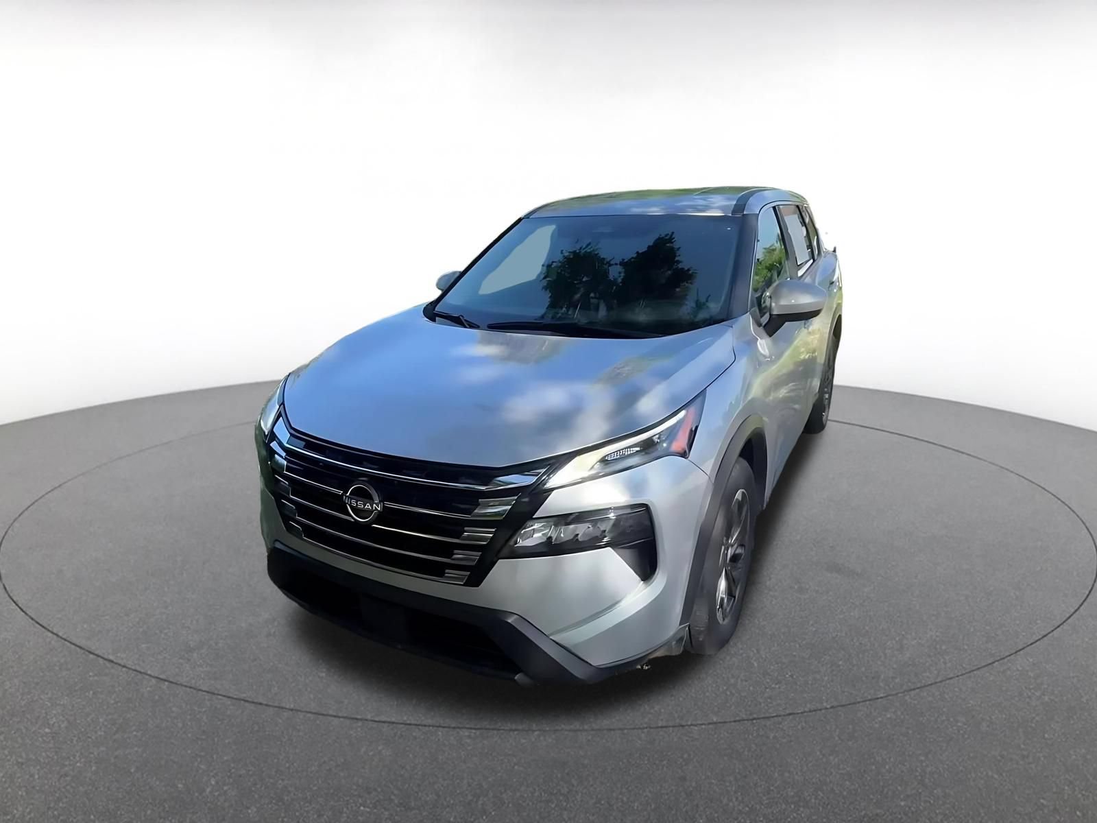 Used 2025 Nissan Rogue SV AWD/4WD image 6