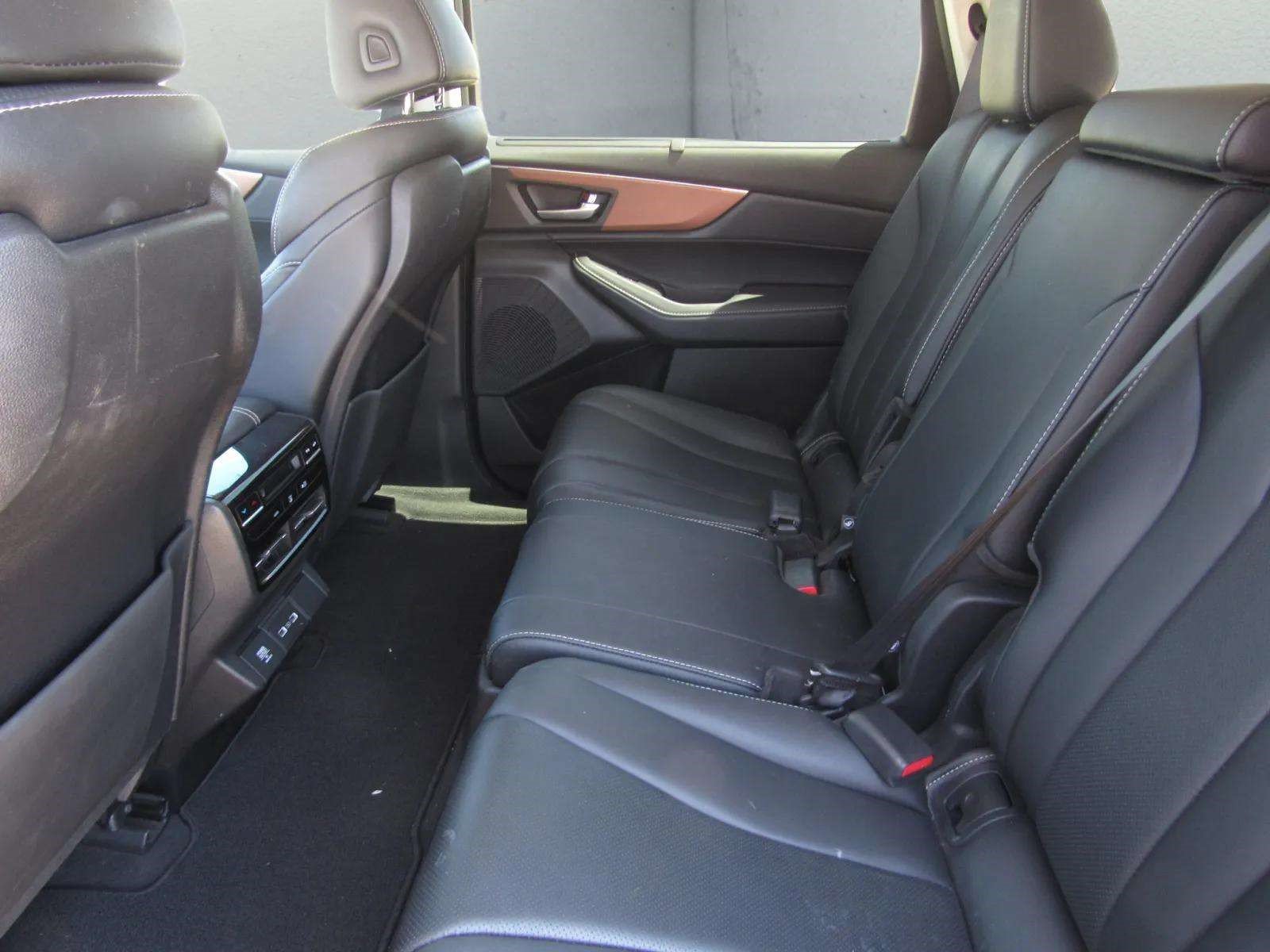 Certified 2022 Acura MDX w/ Technology Package FWD image 15