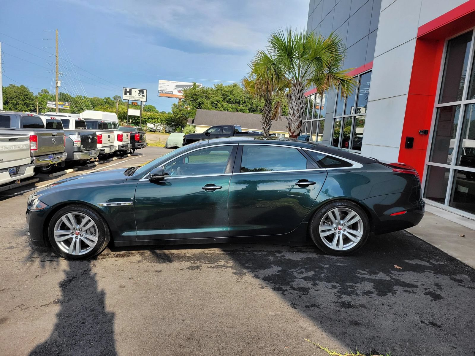Used 2017 Jaguar XJ L Portfolio AWD/4WD image 7