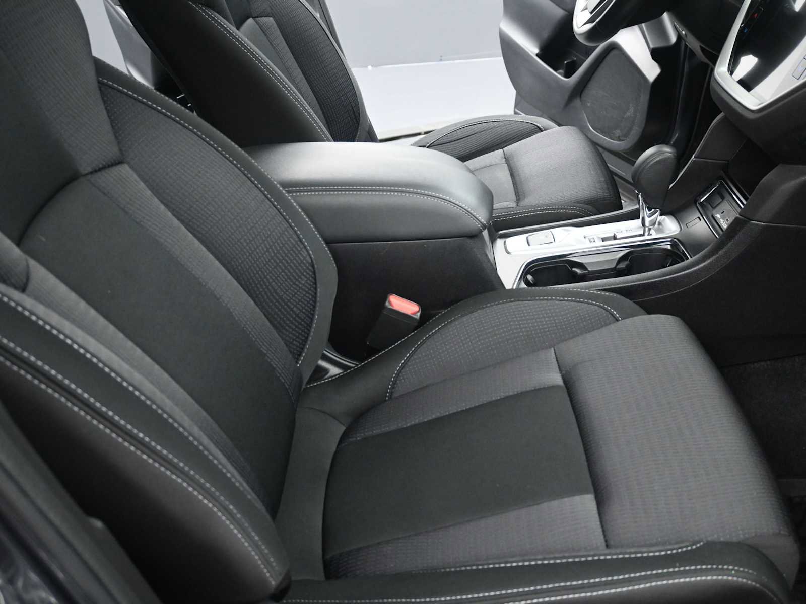 Used 2023 Subaru Ascent Premium w/ Convenience Package image 14