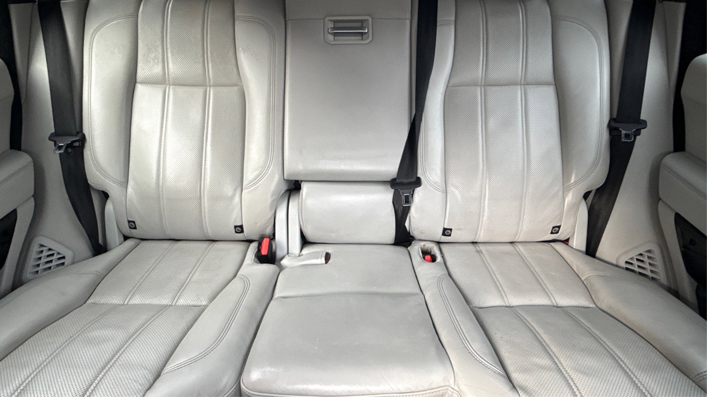 Used 2016 Land Rover Range Rover HSE image 19