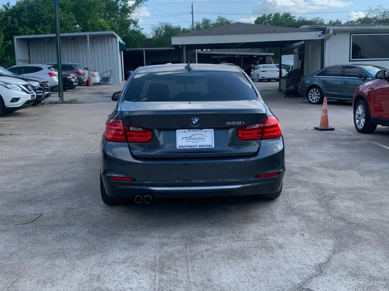 Used 2015 BMW 328i Sedan RWD image 6