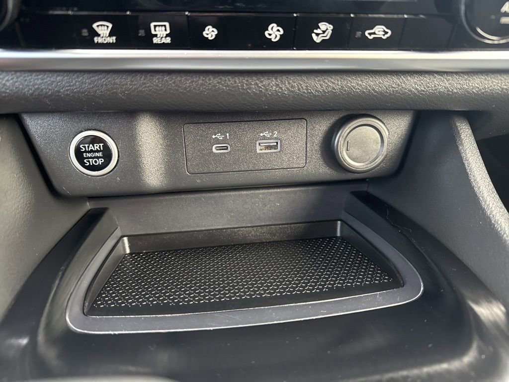 Used 2023 Nissan Rogue SV image 21