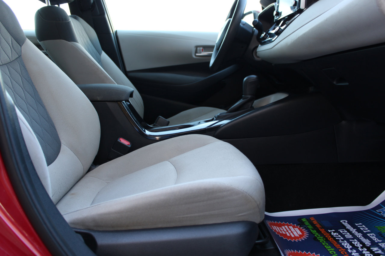 Used 2020 Toyota Corolla LE image 41