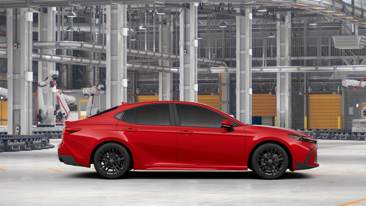 New 2026 Toyota Camry Hybrid FWD image 12