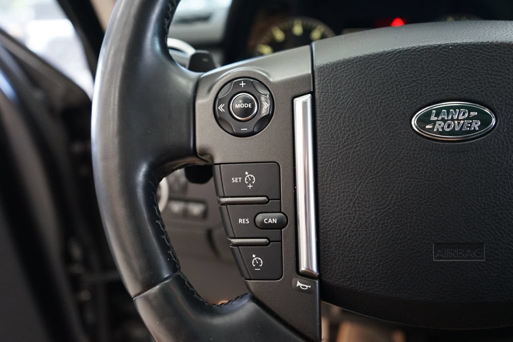 Used 2015 Land Rover LR4 HSE AWD/4WD image 33