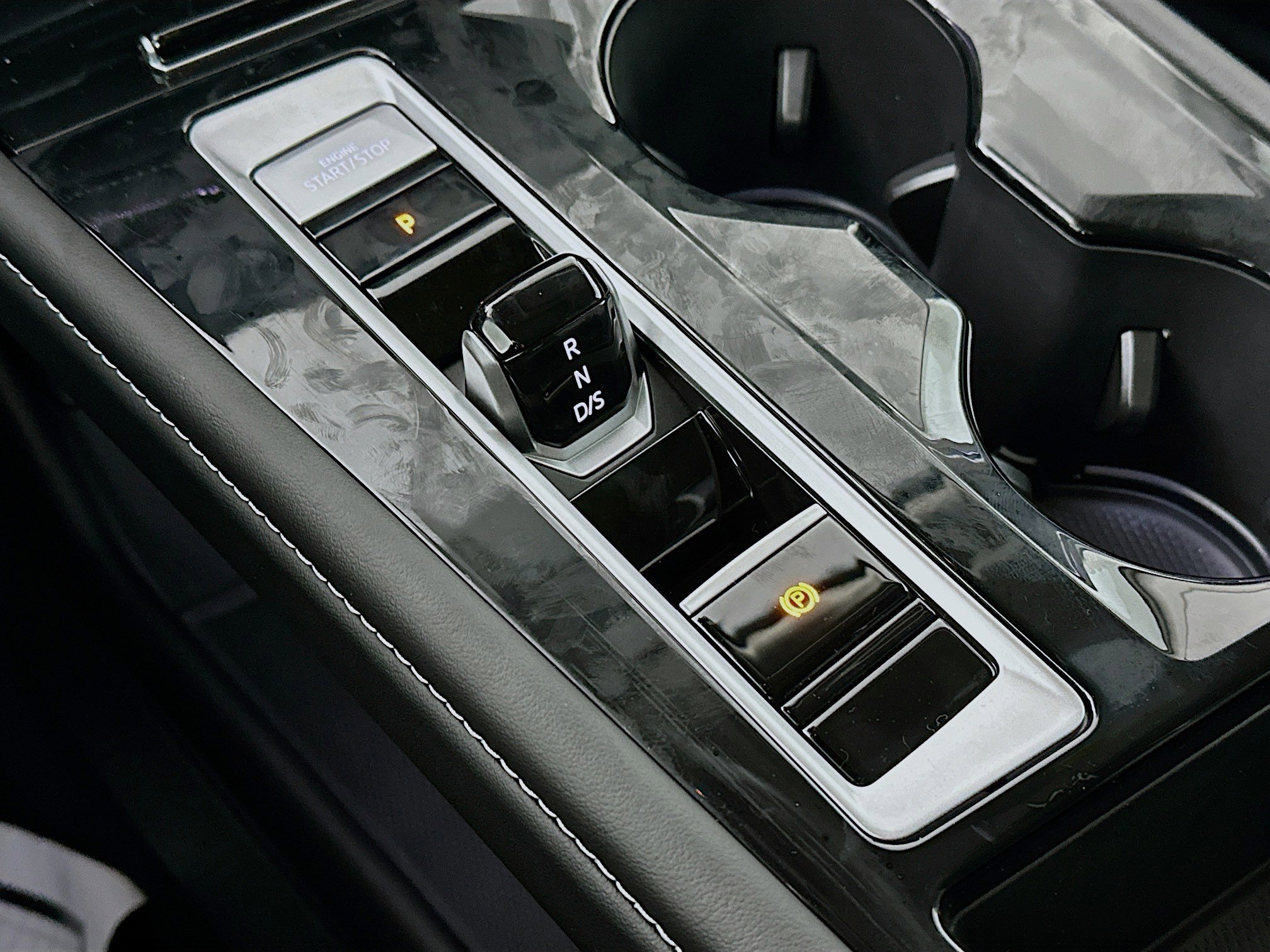 New 2026 Volkswagen Atlas SEL Premium R-Line image 17